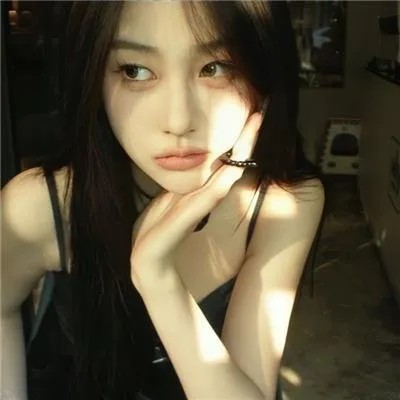 探讨女性婚姻《麦秋》原节子经典之作：大家族中大龄未婚女儿的婚嫁风波，细水长流的家庭剧