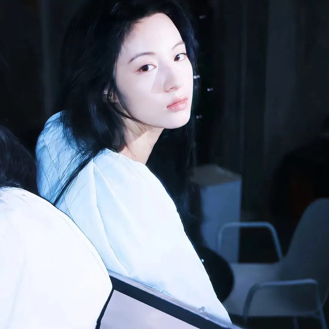 女性群像犯罪动作片《走私》金惠秀：70年代海女卷入走私大案，又燃又飒