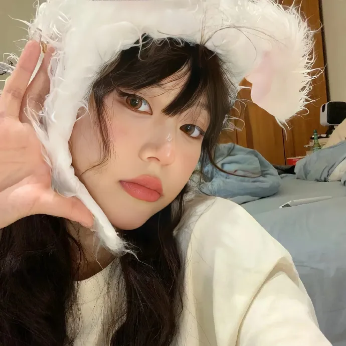 脑洞大开神剧《曼哈顿爱情故事》全集：咖啡店店长视角的疯狂多角恋，编剧逻辑让人跪服